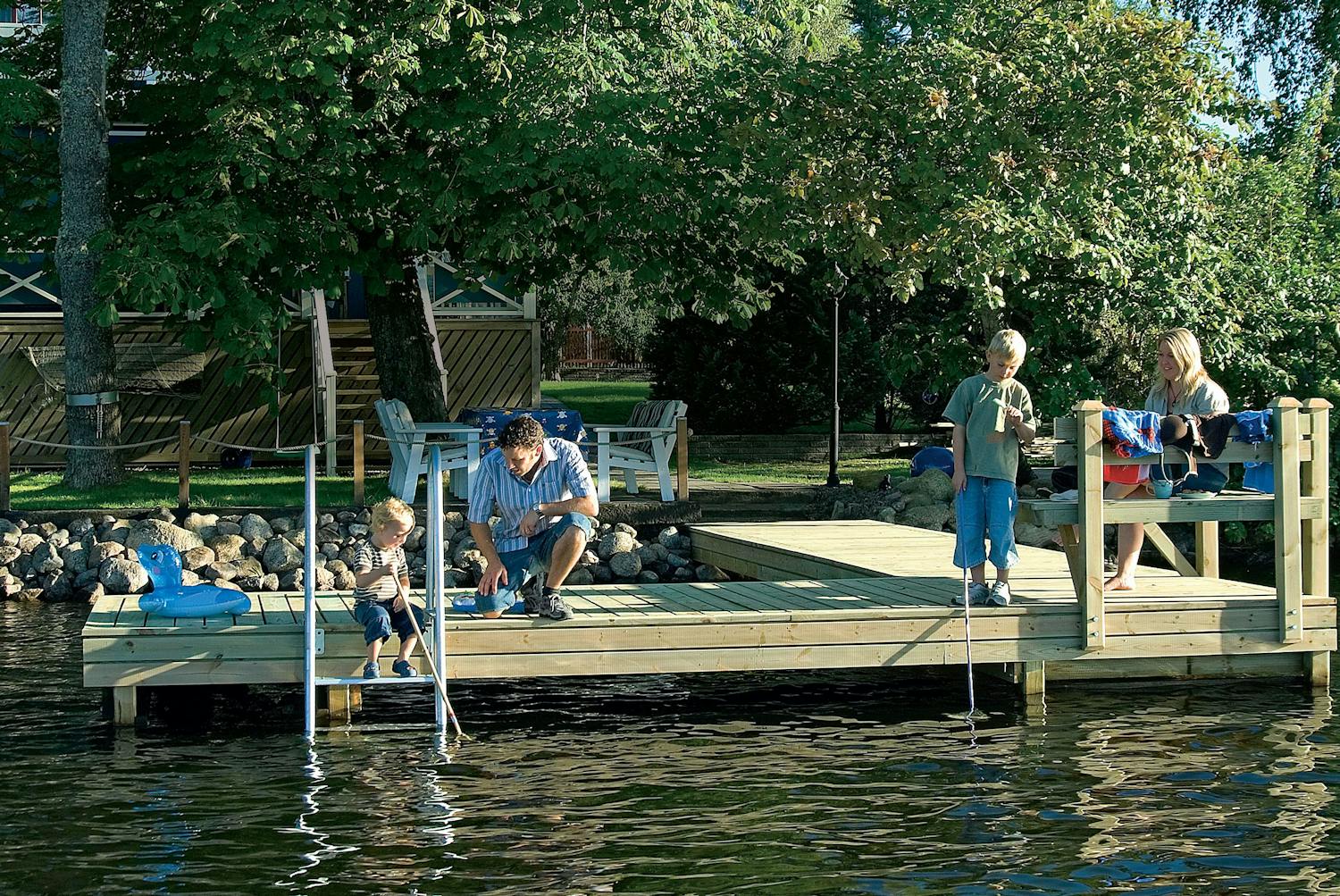 Lage badebrygge Lage badebrygge